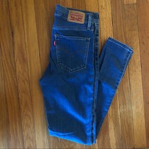 Levi’s High Rise Super Skinny 720 Fit, Size 26